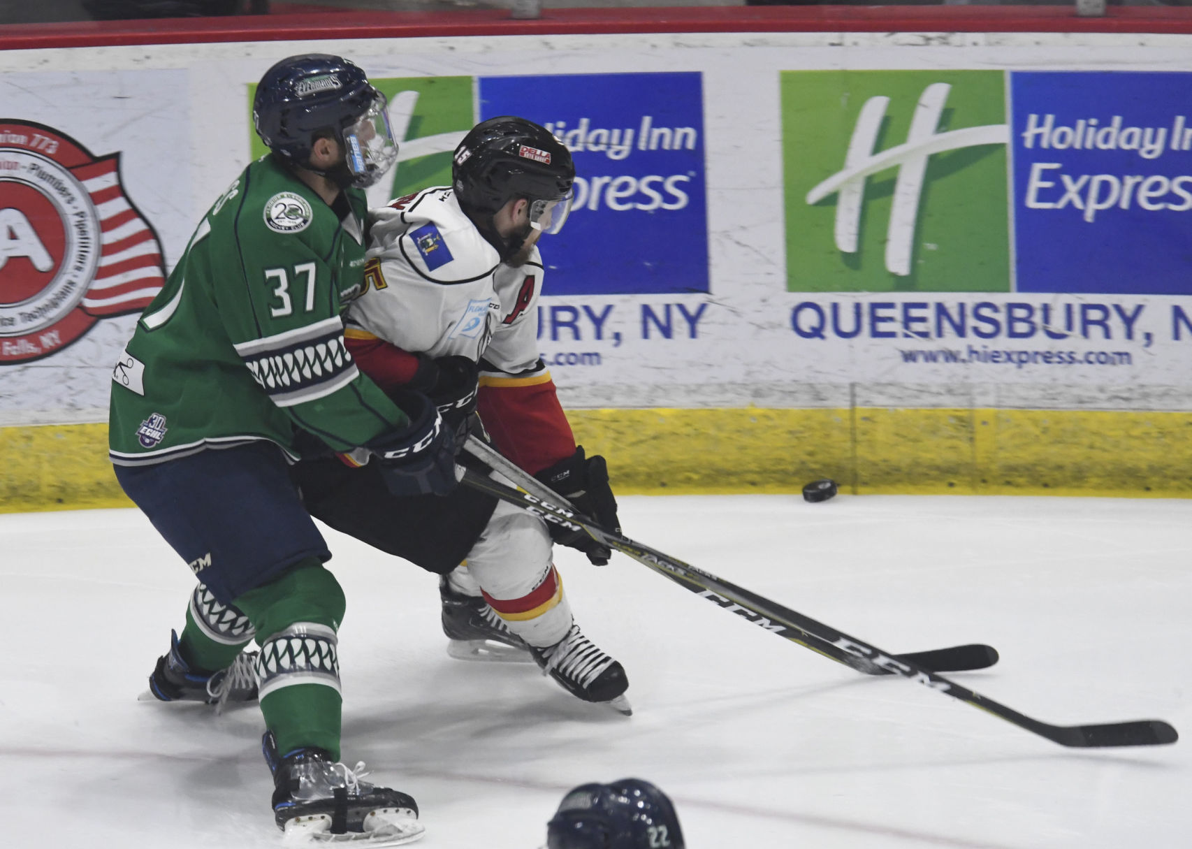 Thunder hockey vs. Florida
